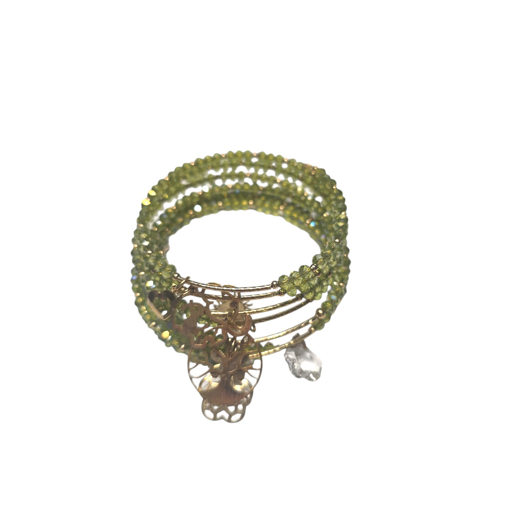 Rubylishious 
Handmade light green Beads memory wire Bracelet 
One size
Gold cha
